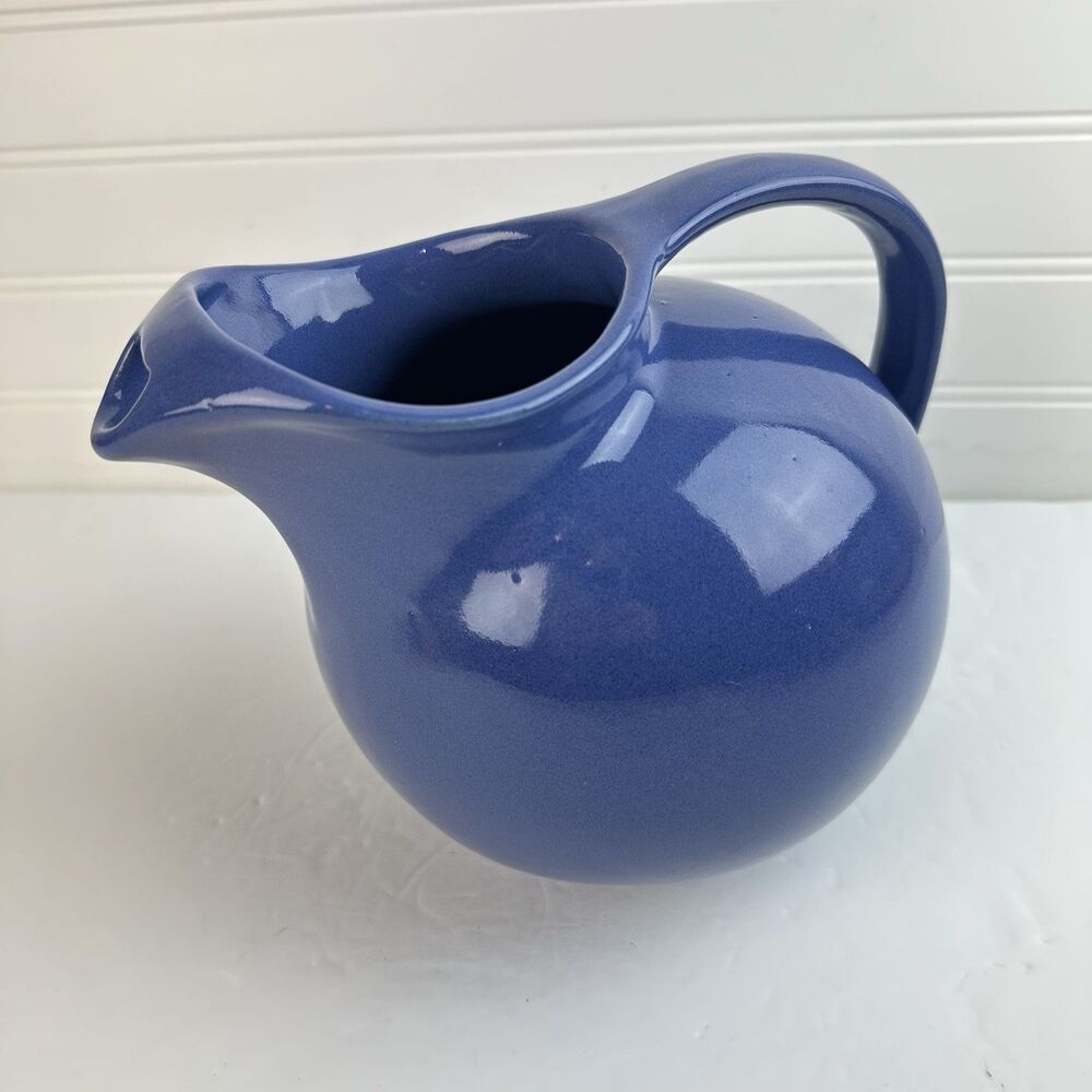 Vintage Pottery USA Tilted Cornflower Blue Ice Lip Ball Water Pitcher Handle